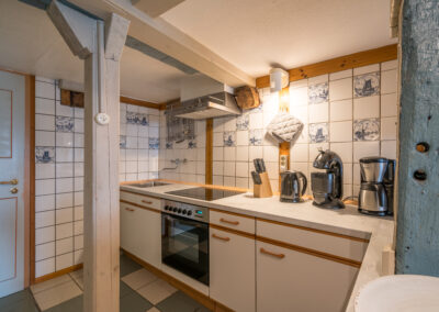 Küche in der Ferienwohnung Haubarg F2 - Haubarg & Remise St. Peter-Ording