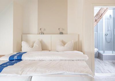 Schlafzimmer in der Ferienwohnung F 6 Haubarg & Remise St. Peter-Ording