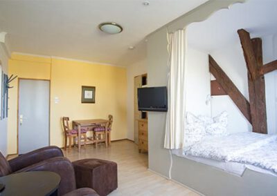 Wohnschlafraum der Ferienwohnung F18 Haubarg & Remise St. Peter-Ording