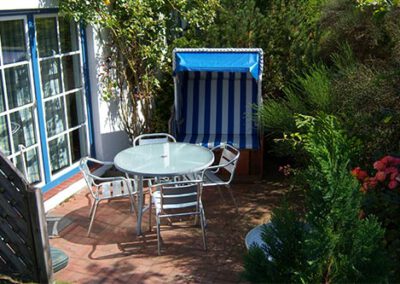 Foto von der Terrasse einer Ferienwohnung in den Ferienwohnungen Haubarg & Remise St. Peter-Ording